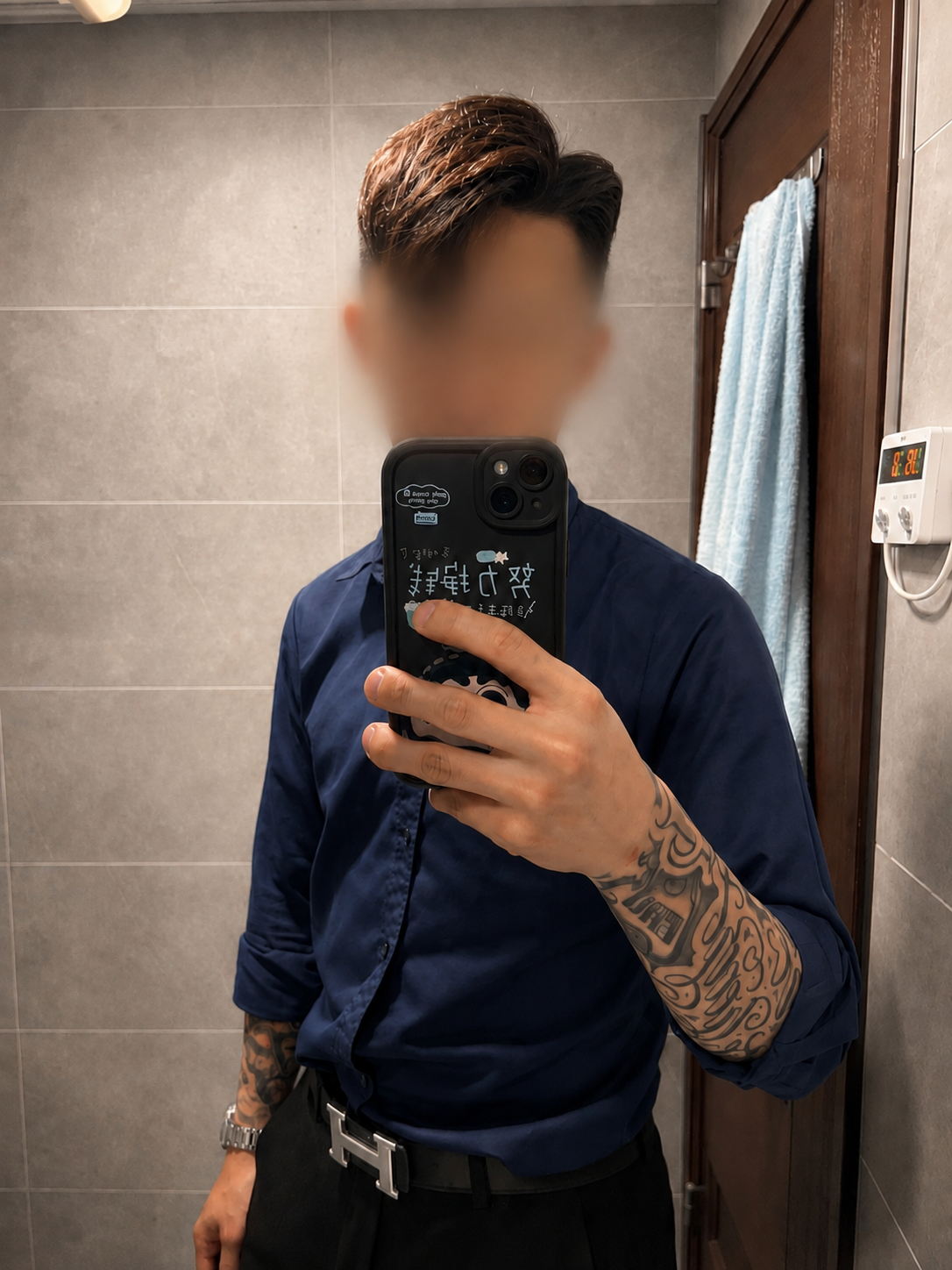 承 男按摩師形象 2 / 3