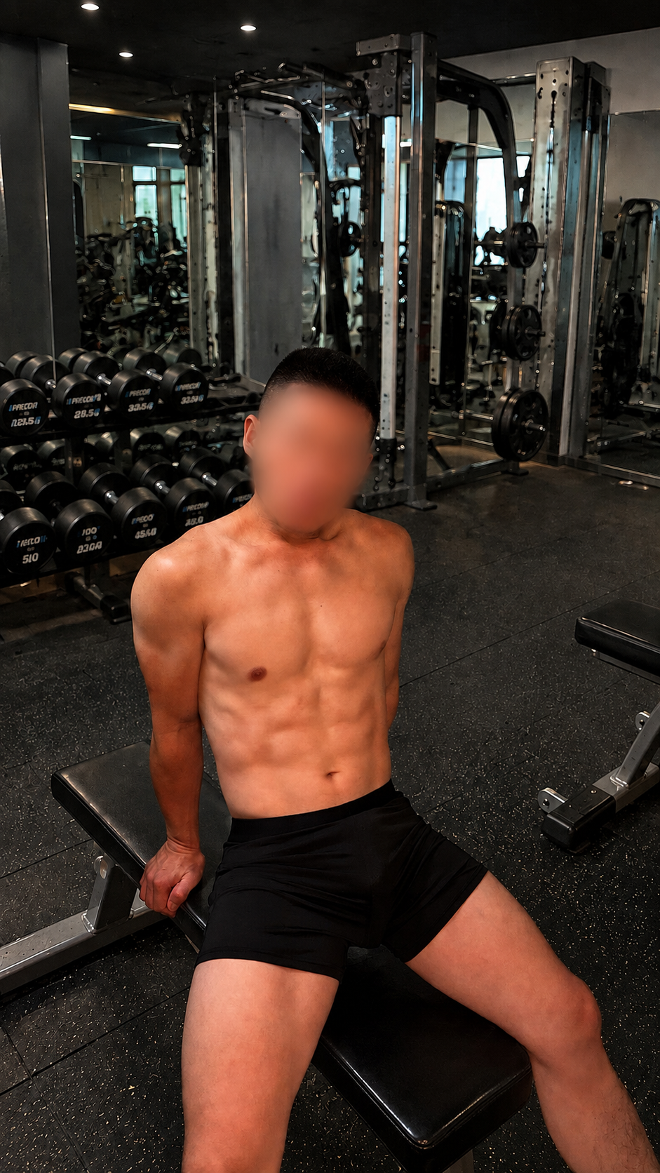 塔 男按摩師形象 2 / 2